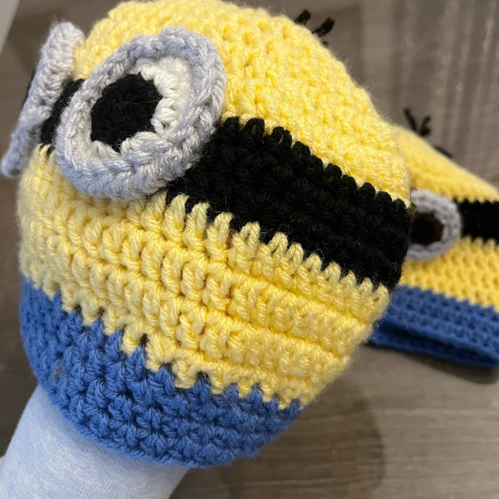Despicable me Minions crochet handmade hats (set of 2) perfect for Halloween 🎃